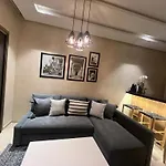 Superbe villa prêt du centre ville avec piscine