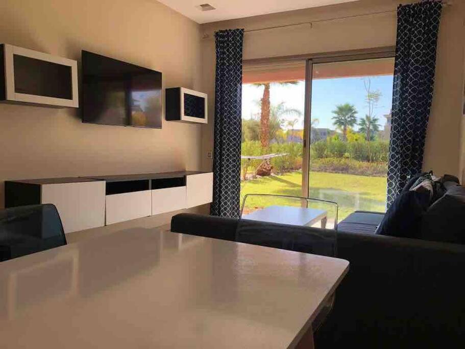 Superbe Prêt Du Centre Avec Piscine Appartement Marrakesh